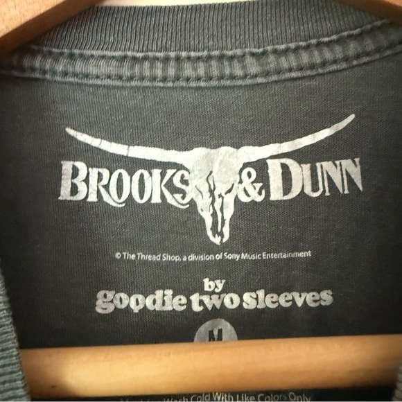 Brooks & Dunn Black Fringe Crop Top - Picture 2 of 3